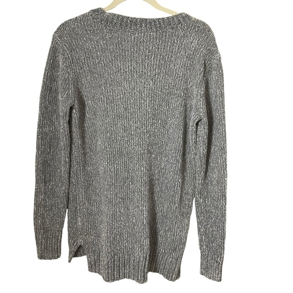 Orvis Women's Grey Sweater - Picture 3 of 7